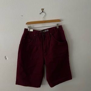 Attrak Shorts Size 33